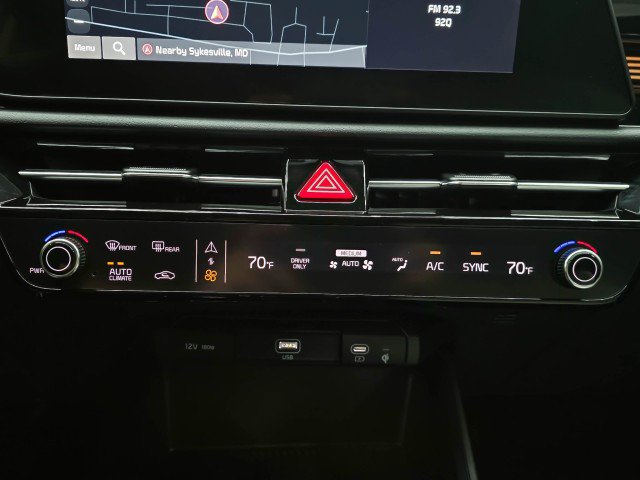 Used 2024 Kia Niro EX FWD image 26