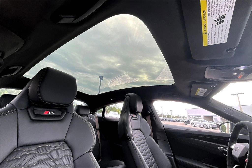 New 2026 Audi RS e-tron GT performance image 21