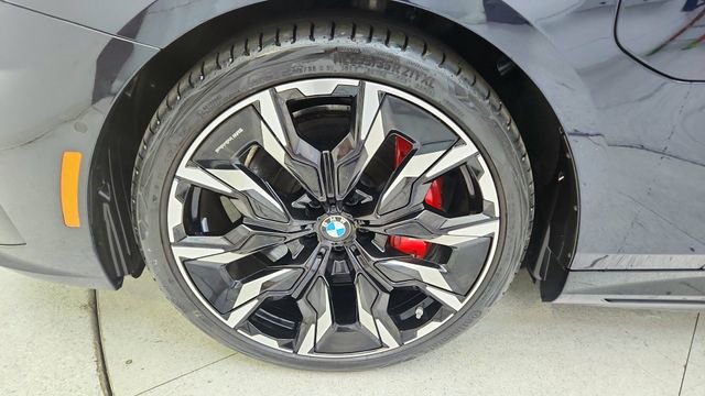 Used 2026 BMW 550e xDrive image 63