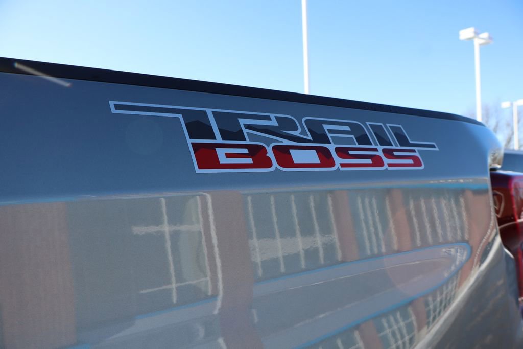 Used 2024 Chevrolet Silverado 1500 Custom Trail Boss w/ LPO, Dark Essentials Package image 29