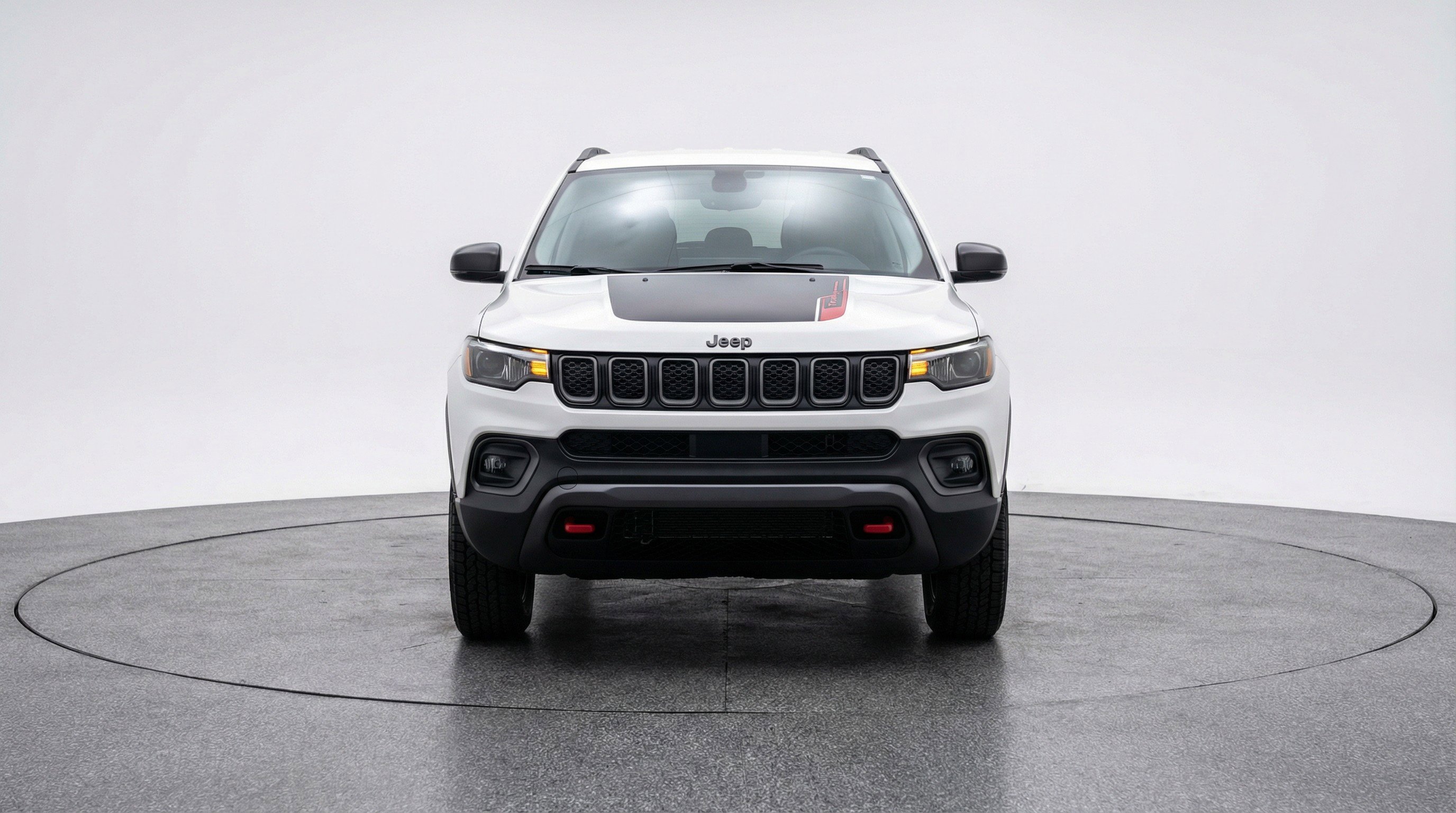 Used 2025 Jeep Compass Trailhawk AWD/4WD image 2