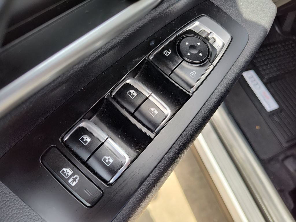 Used 2020 Kia Telluride S w/ S 8 Passenger Seating Package FWD image 20