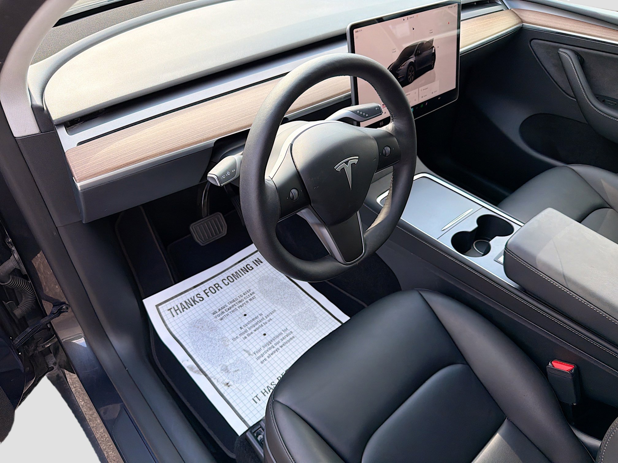 Used 2024 Tesla Model Y Long Range image 25