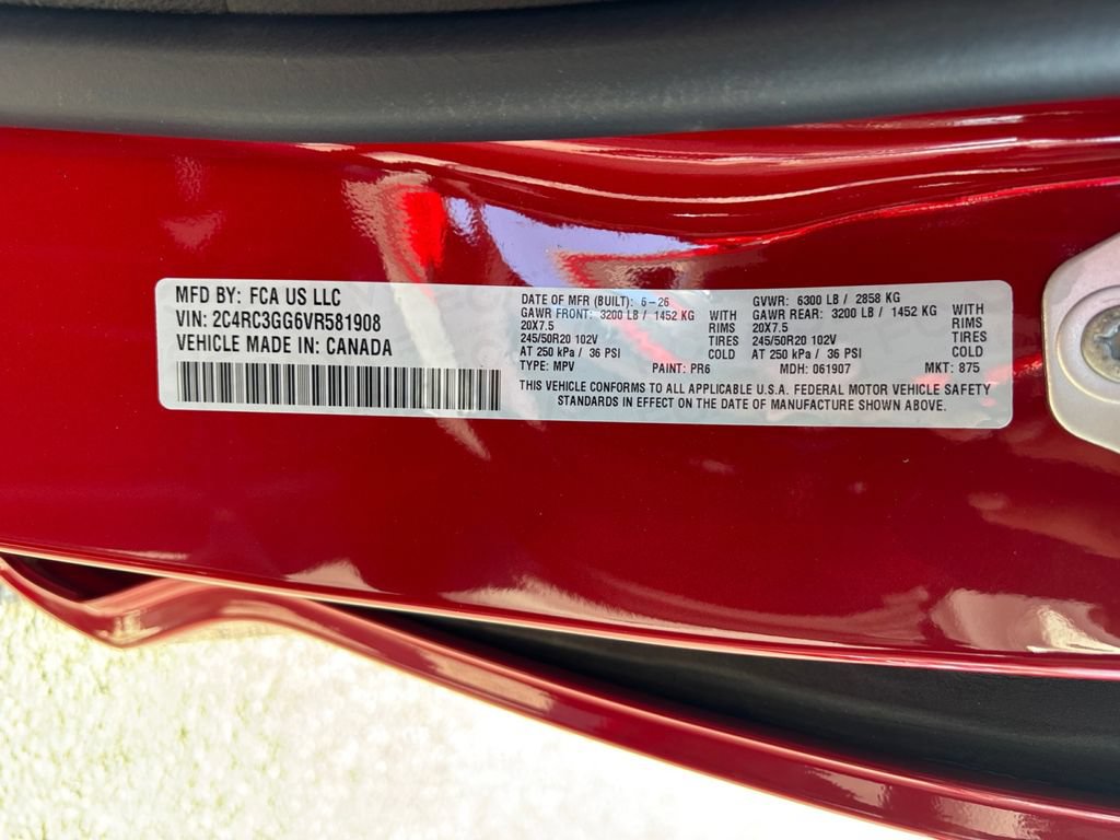 New 2027 Chrysler Pacifica Limited AWD/4WD image 30