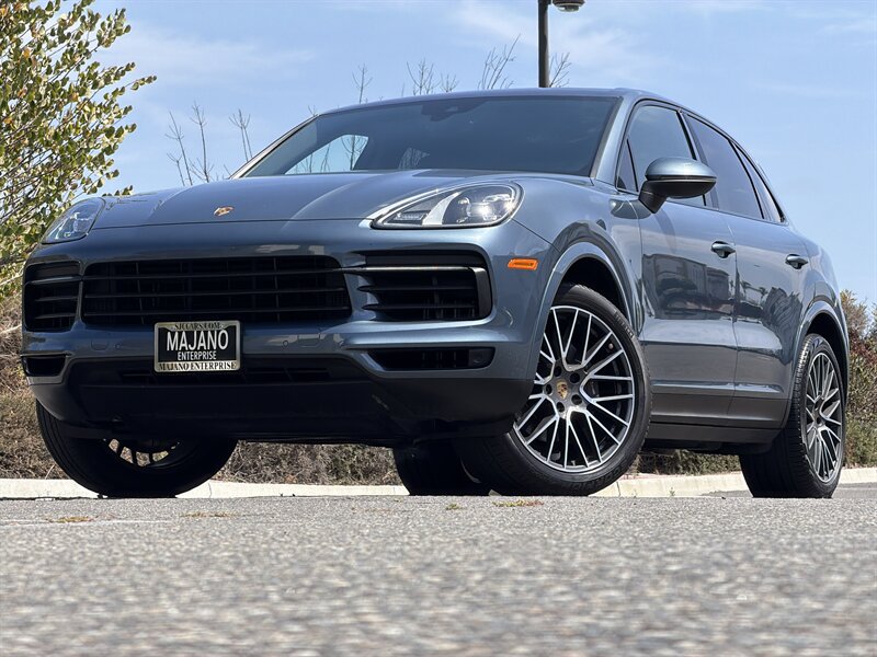 Used 2019 Porsche Cayenne AWD/4WD image 2