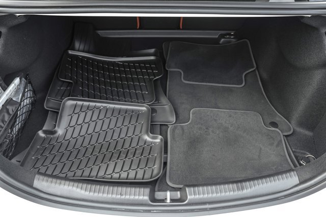 Certified 2026 Mercedes-Benz C 300 4MATIC Sedan image 23
