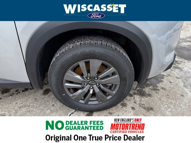 Used 2024 Nissan Pathfinder SV image 31