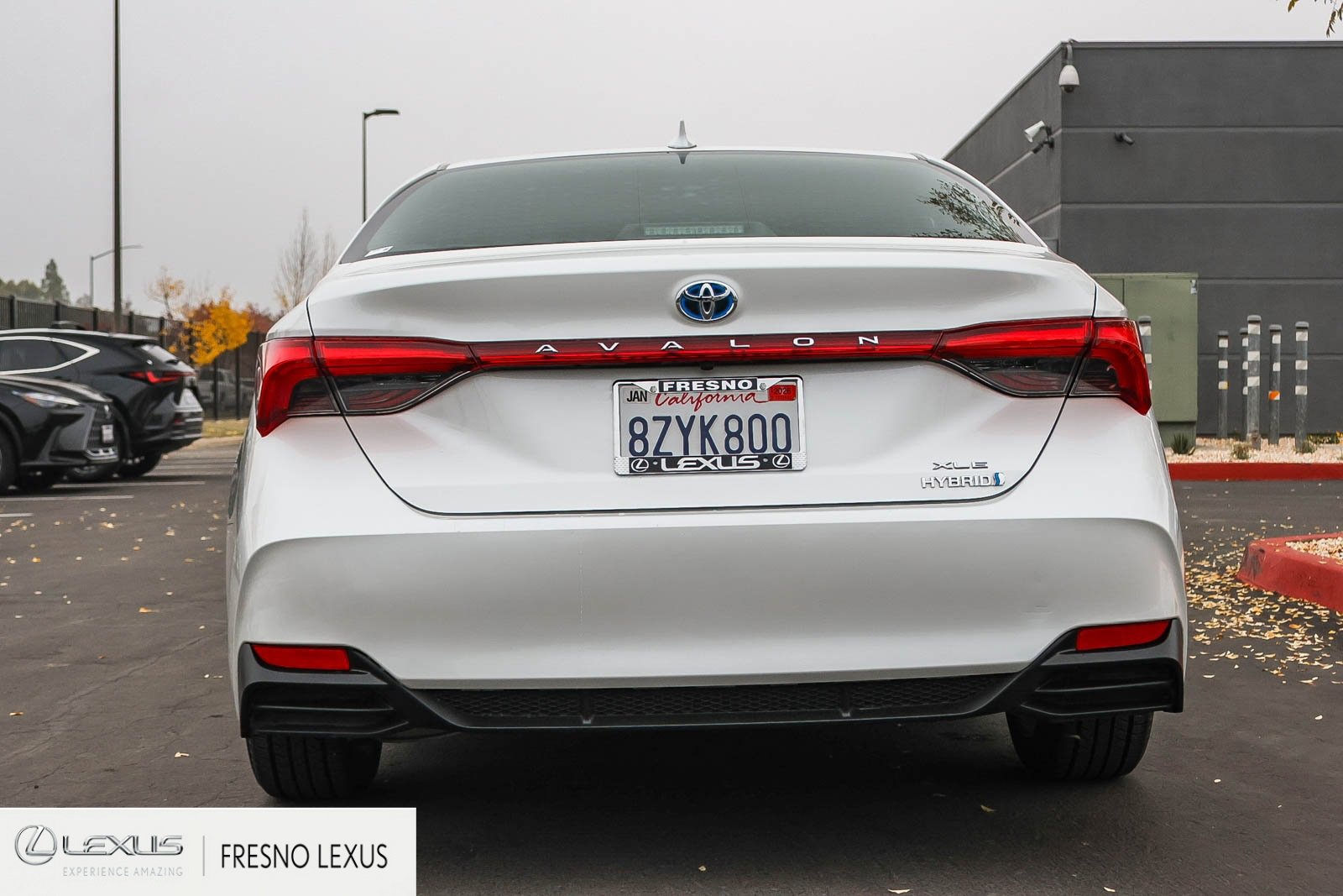 Used 2022 Toyota Avalon XLE image 5