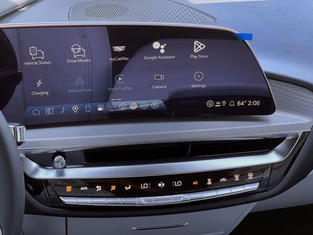 New 2026 Cadillac Lyriq Signature Luxury w/ LPO, Floor Liner Package image 15