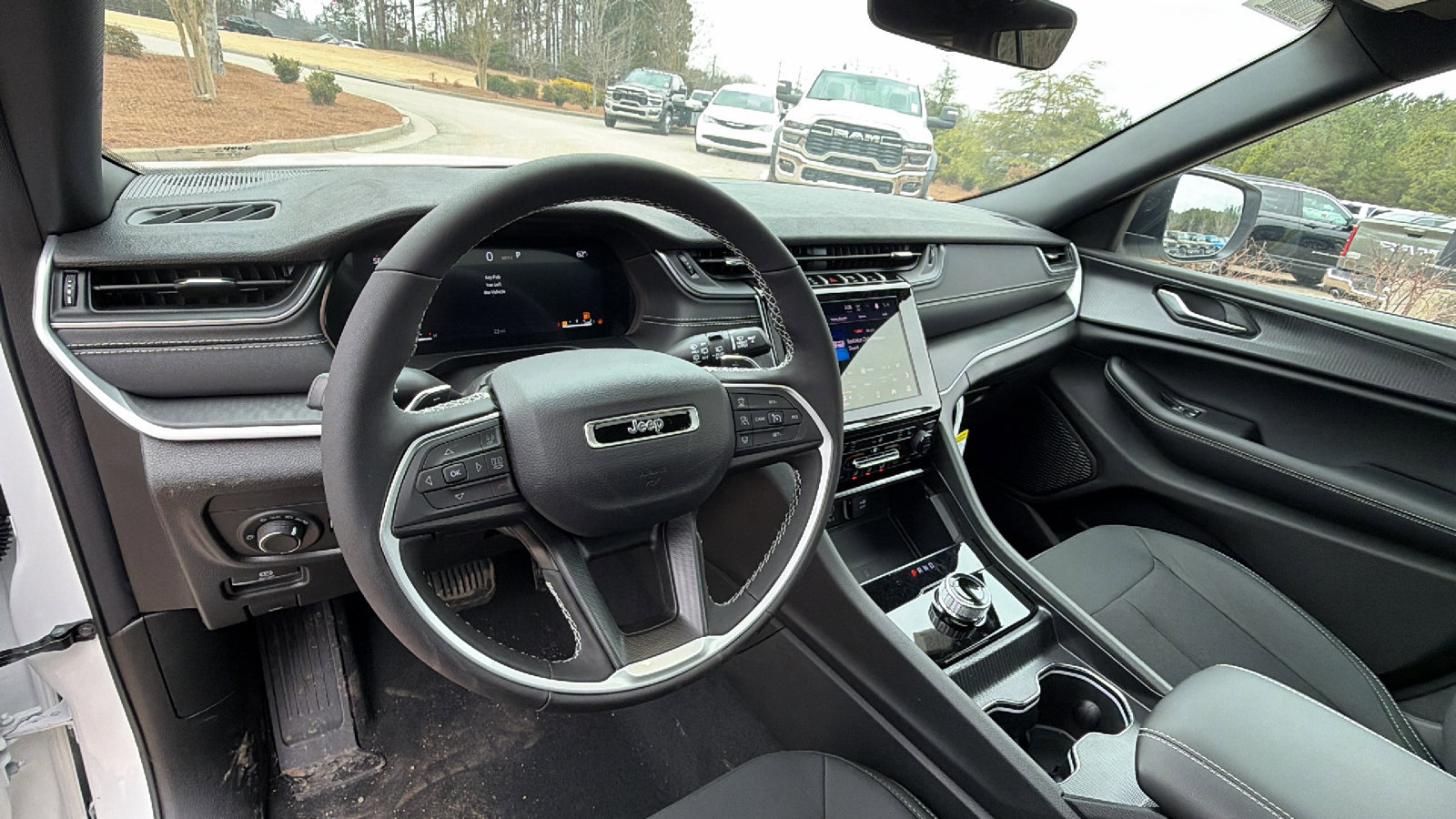 New 2026 Jeep Grand Cherokee Laredo X image 21