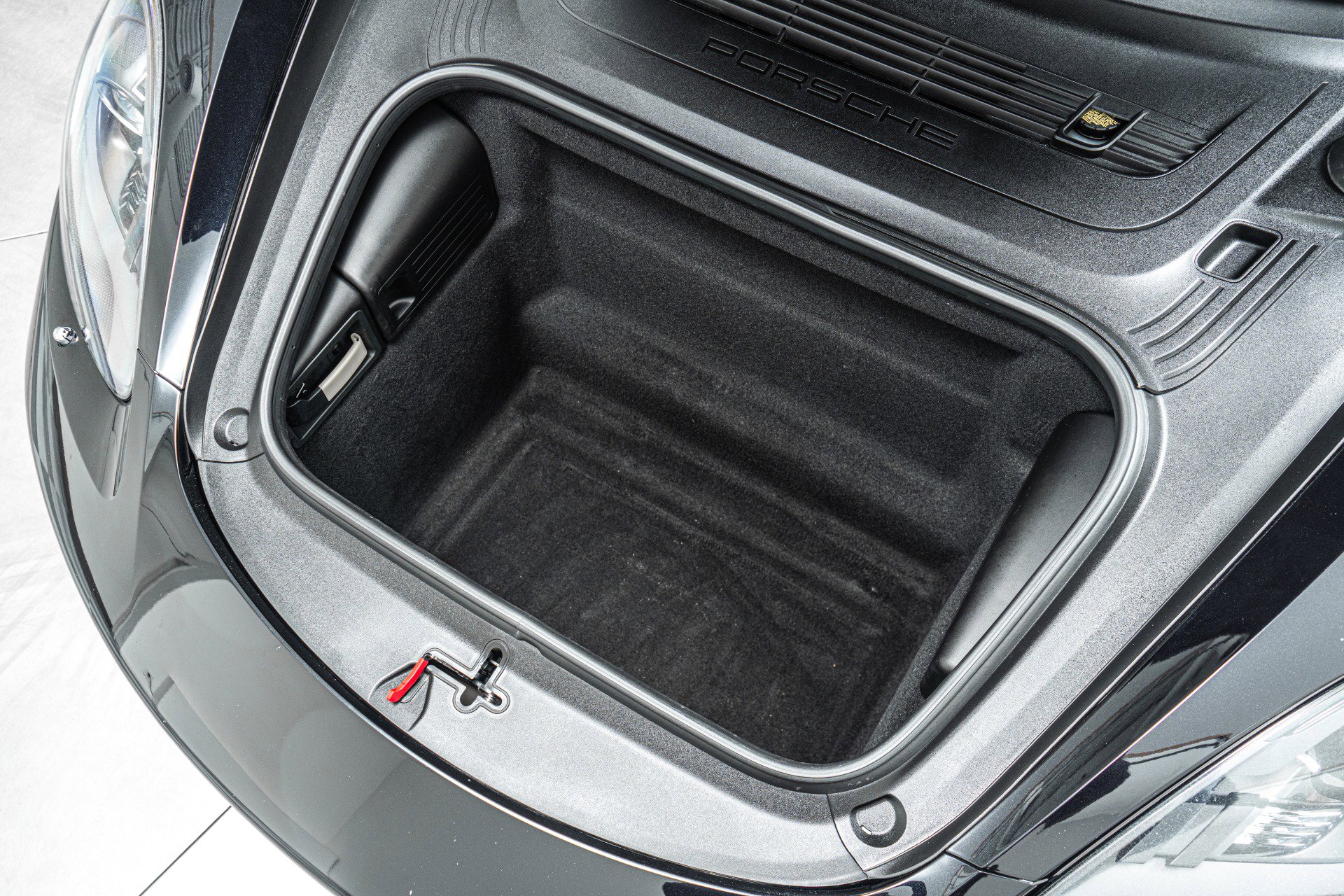 Used 2017 Porsche 718 Boxster RWD image 19