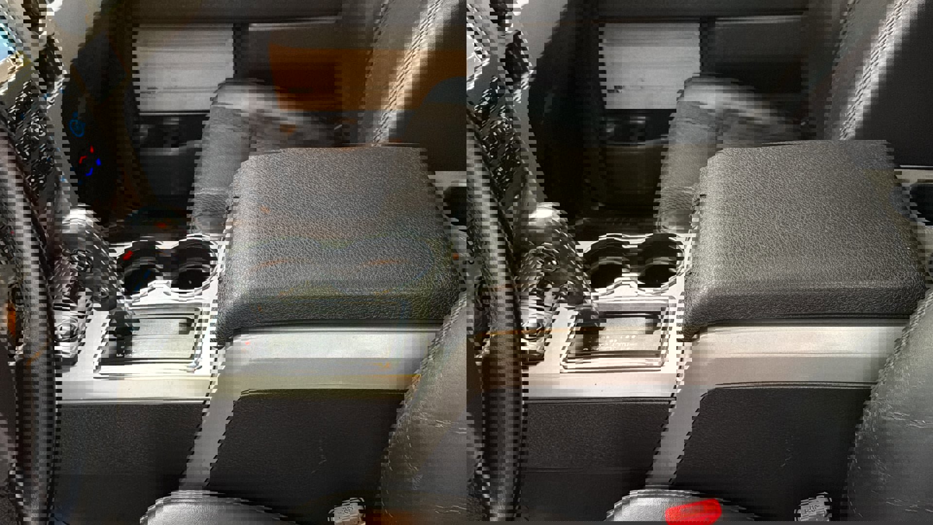 Used 2012 Ford F150 Raptor w/ Raptor Luxury Pkg image 25