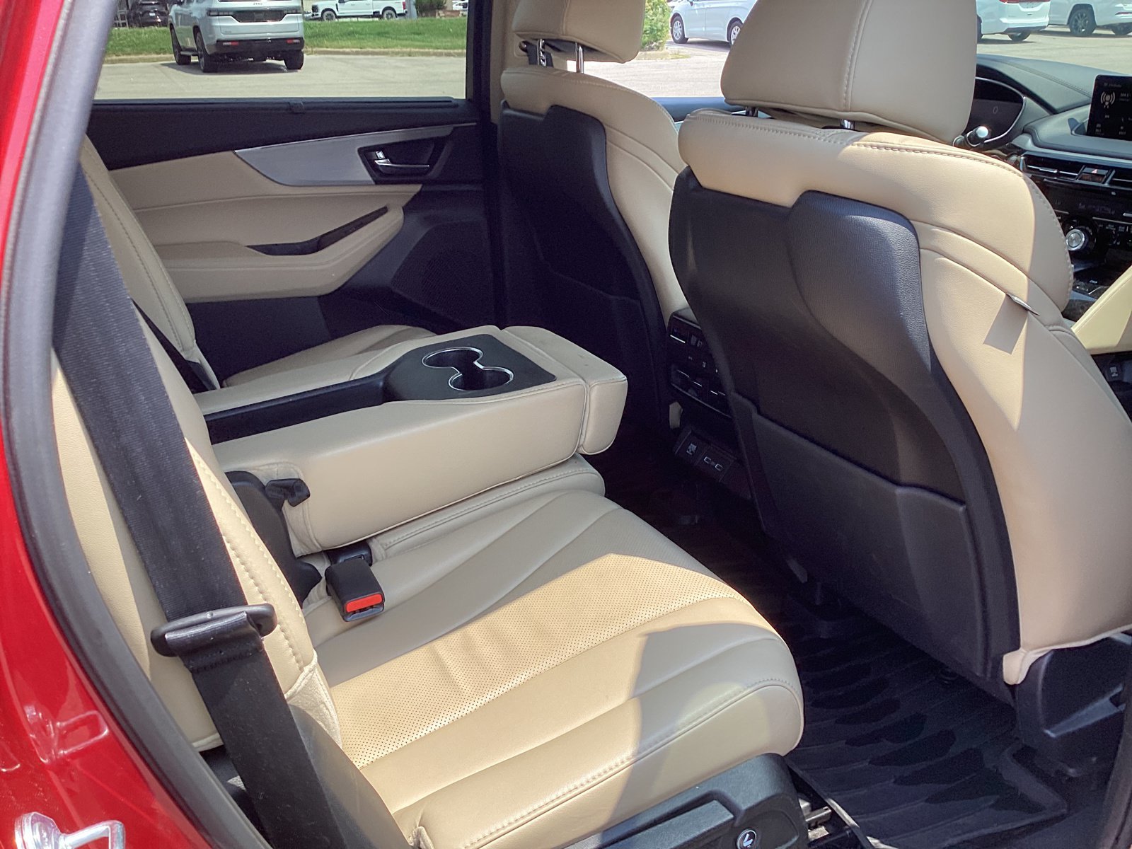 Used 2023 Acura MDX w/ Technology Package AWD/4WD image 15