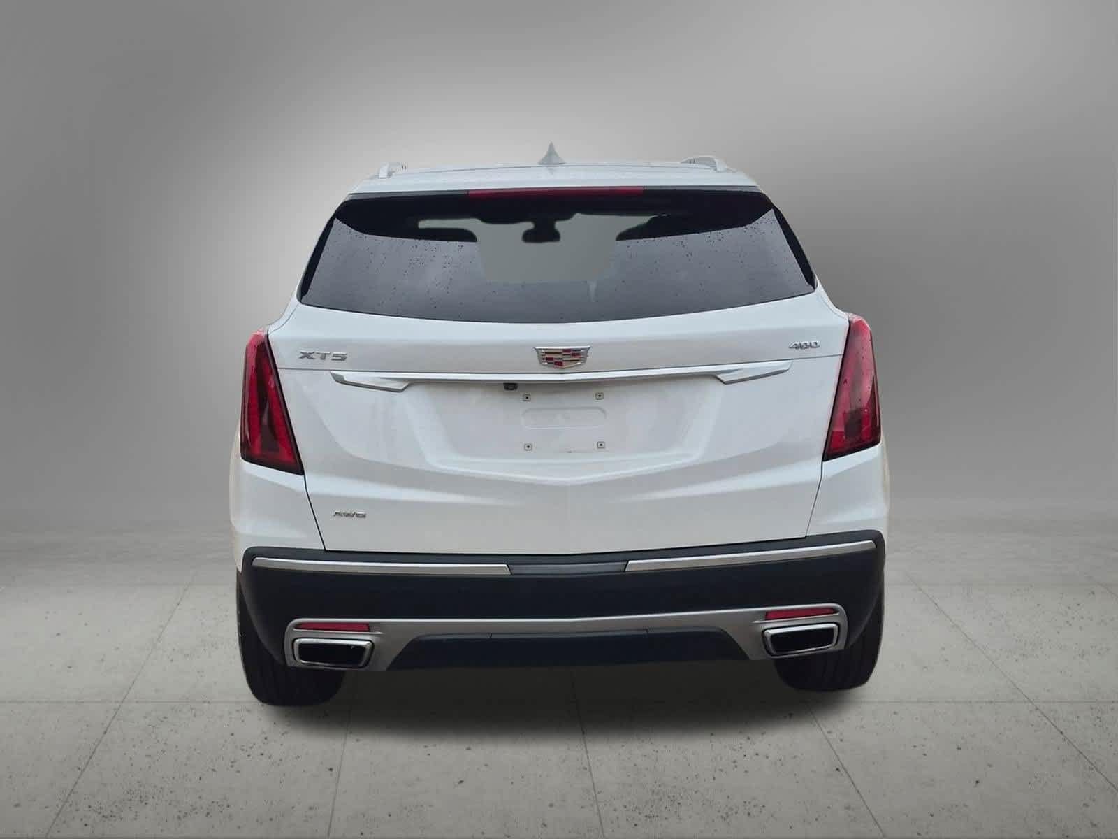 Used 2024 Cadillac XT5 Premium Luxury w/ LPO, Floor Liner Package AWD/4WD image 5
