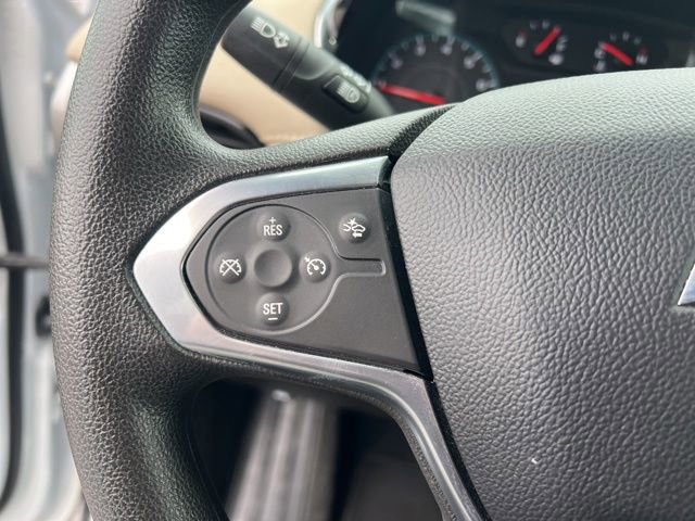 Used 2023 Chevrolet Traverse LS image 14