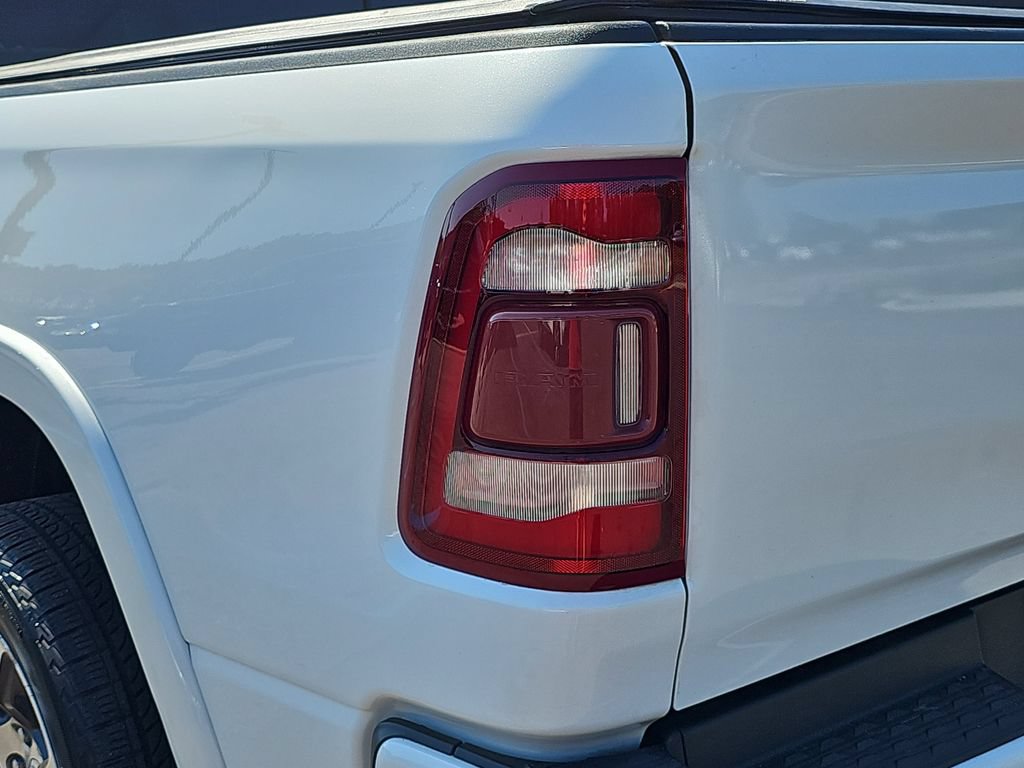 Used 2019 RAM 1500 Laramie AWD/4WD image 32