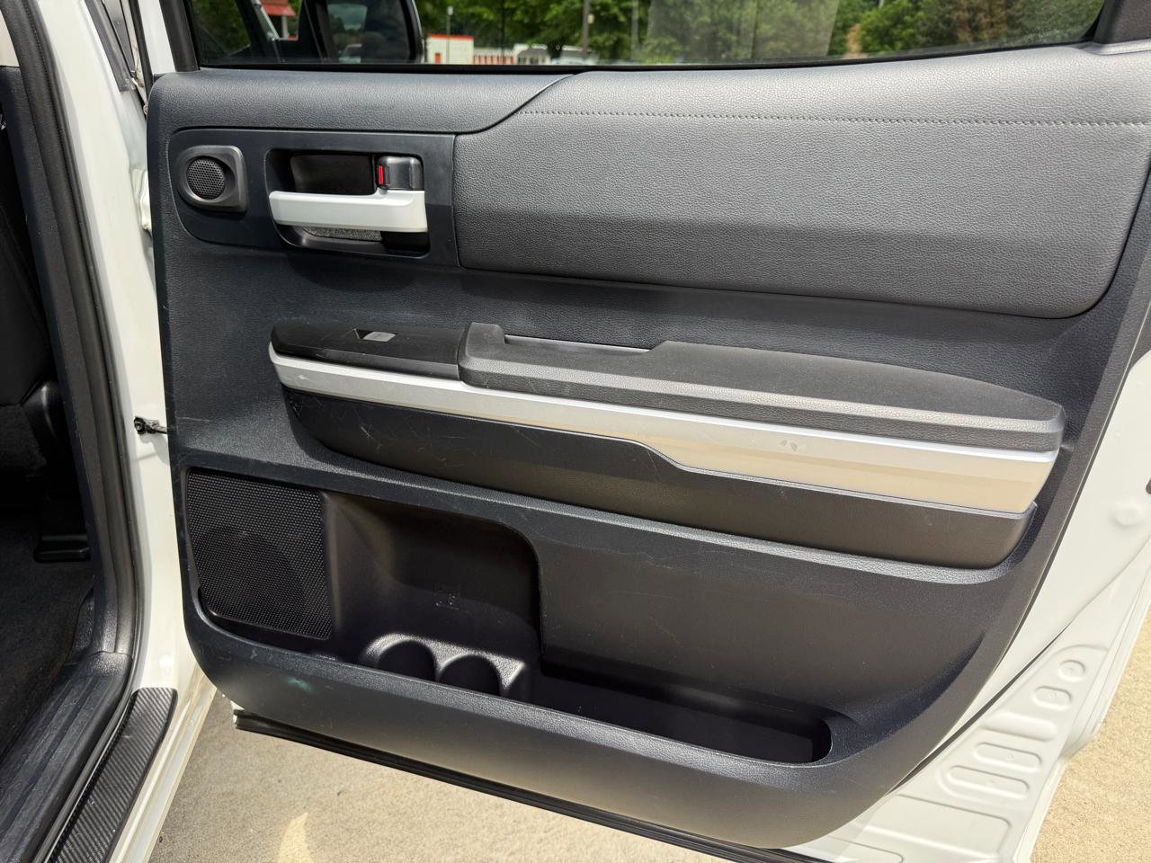 Used 2014 Toyota Tundra SR5 w/ SR5 Upgrade Package RWD image 21