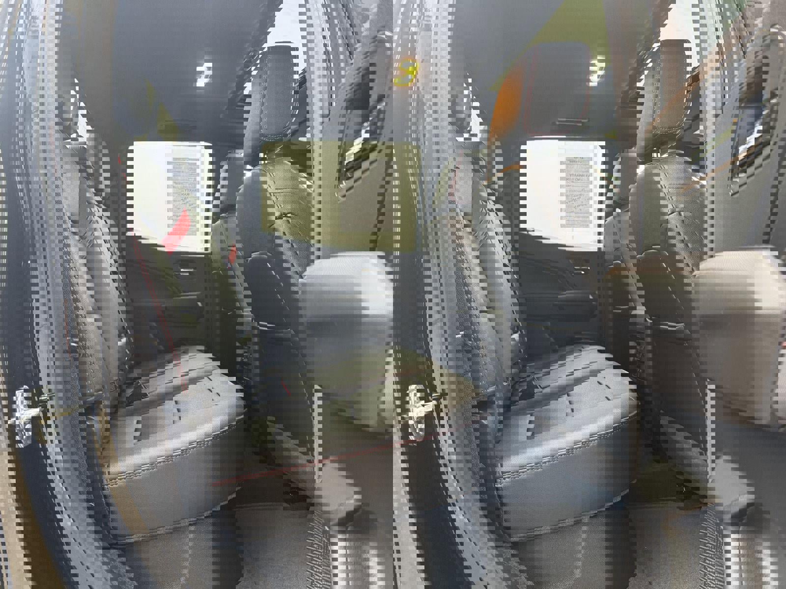 Used 2024 Chevrolet Colorado Z71 w/ Z71 Convenience Package 2 image 29