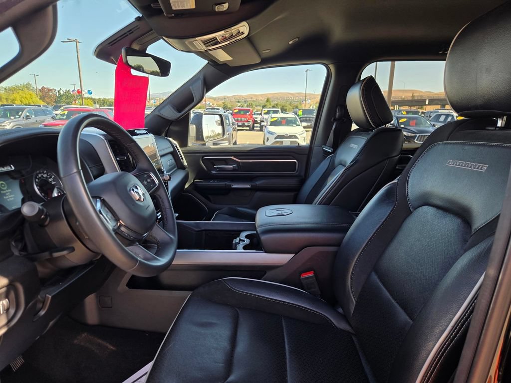 Used 2025 RAM 1500 Laramie AWD/4WD image 31