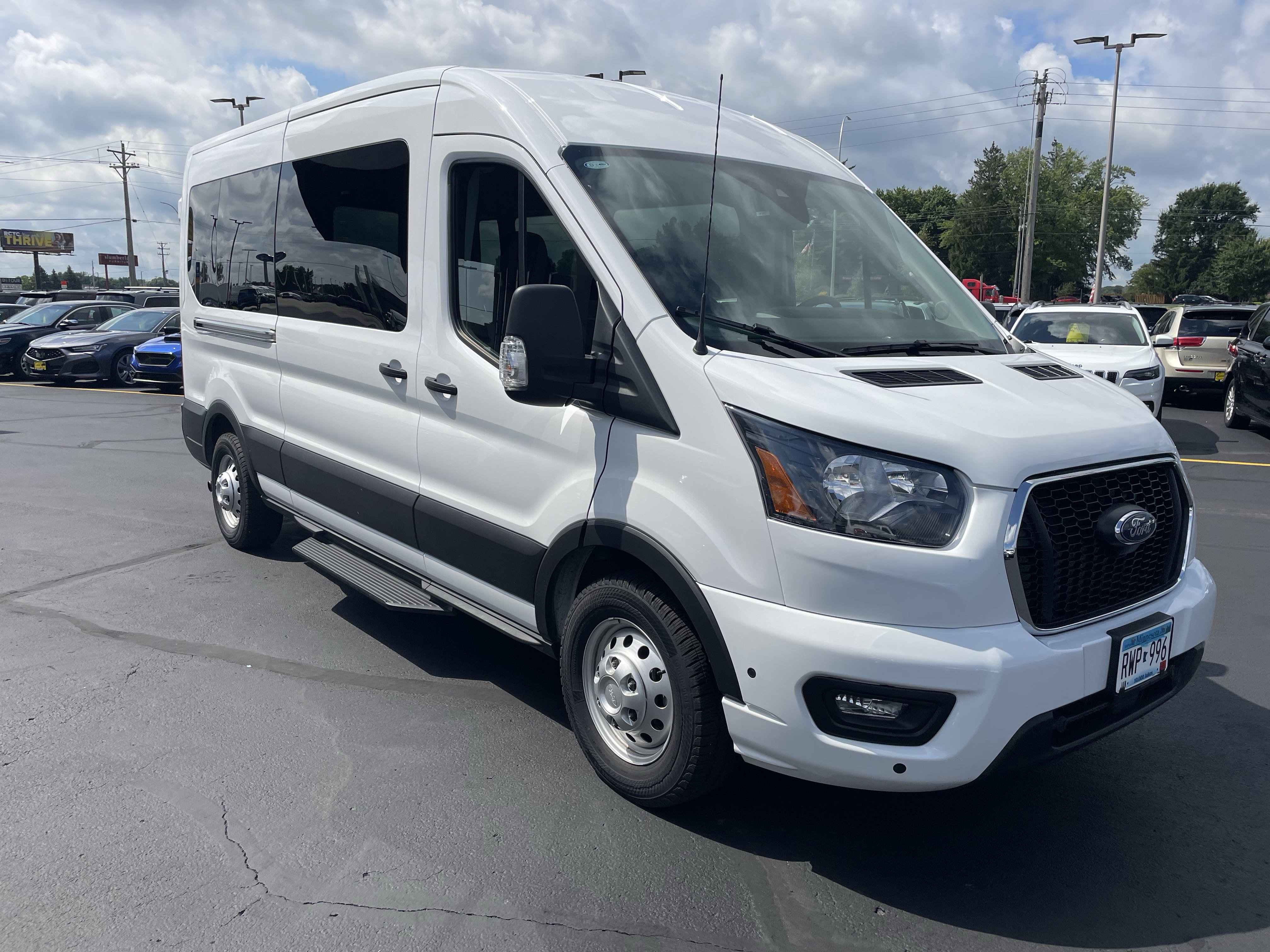 Used 2025 Ford Transit 350 XLT image 7