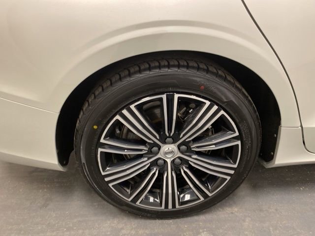 Used 2021 Volvo S60 T8 Inscription image 33