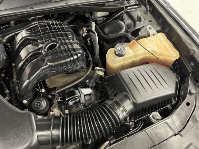 Used 2020 Dodge Challenger SXT RWD image 38