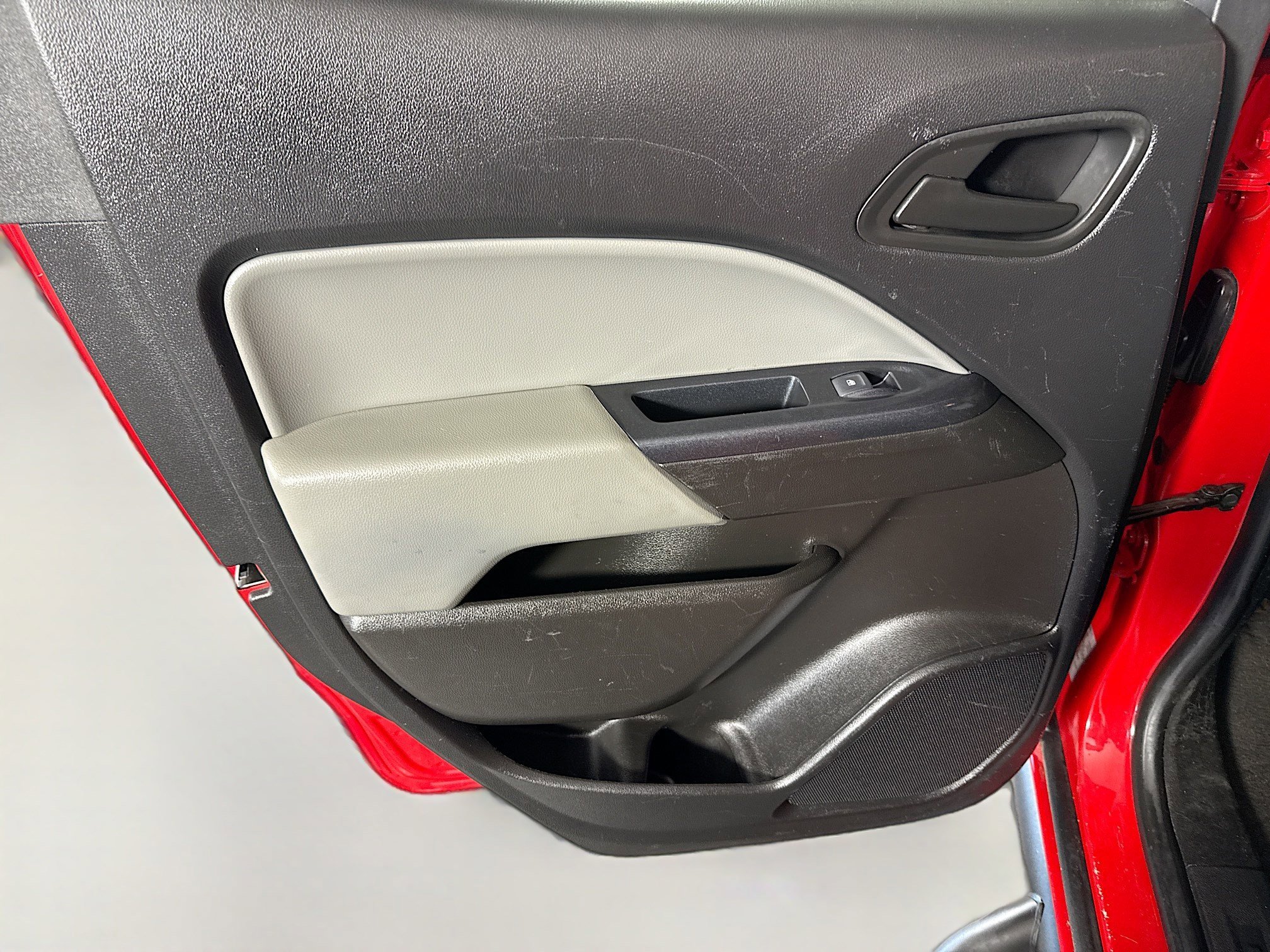 Used 2019 Chevrolet Colorado W/T w/ Custom Special Edition image 24