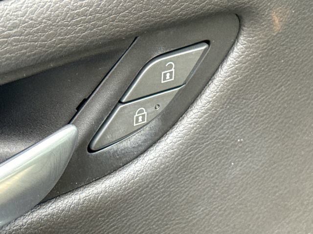 Used 2019 Cadillac XT4 Sport w/ Cold Weather Package FWD image 23