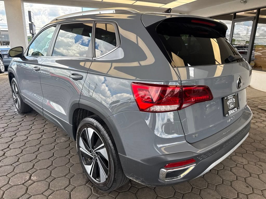 Used 2023 Volkswagen Taos SE AWD/4WD image 8