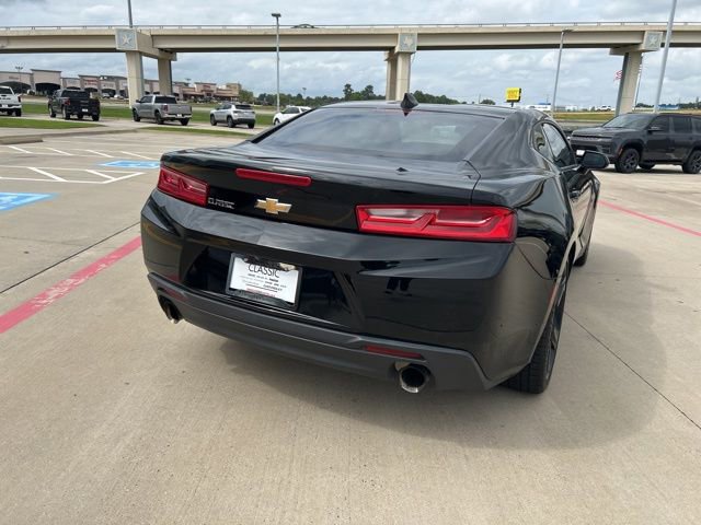 Used 2018 Chevrolet Camaro LS RWD image 9