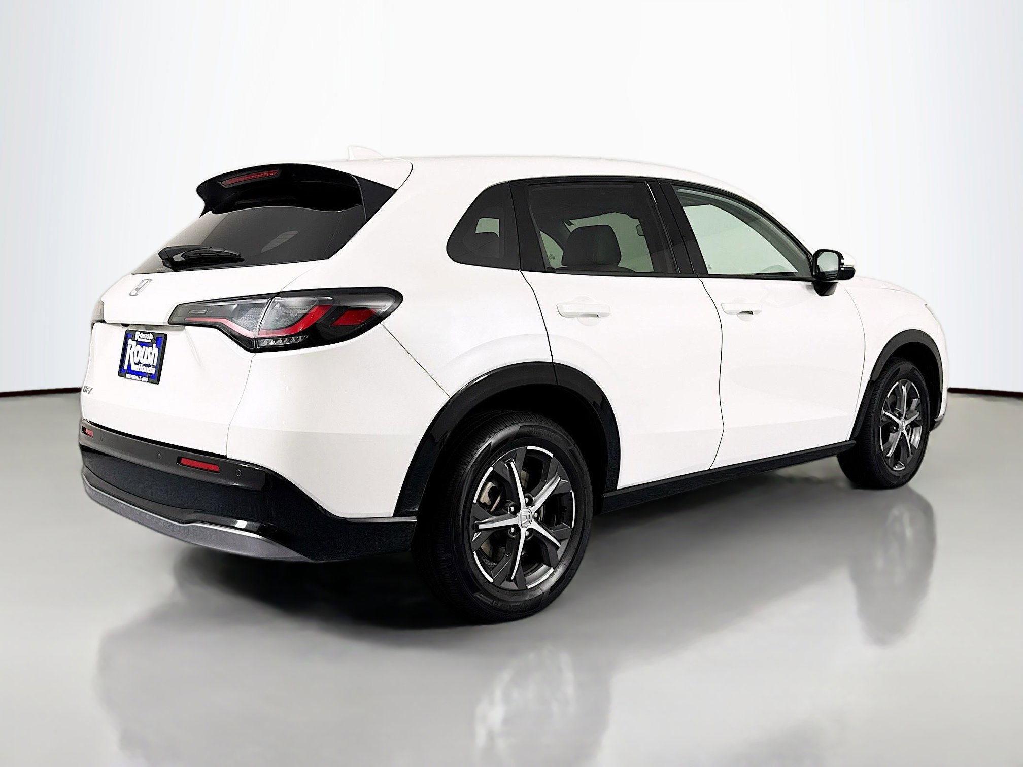 Certified 2024 Honda HR-V EX-L image 5