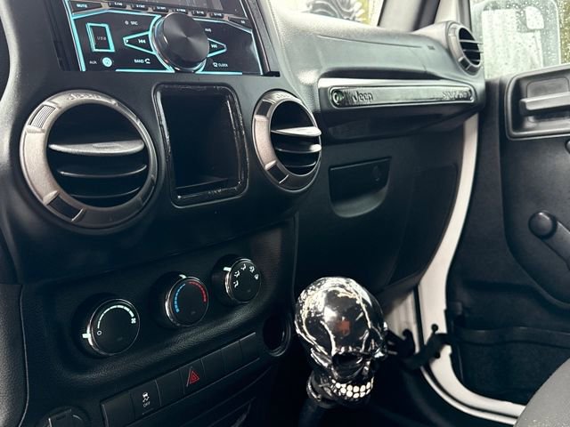 Used 2017 Jeep Wrangler Sport image 28