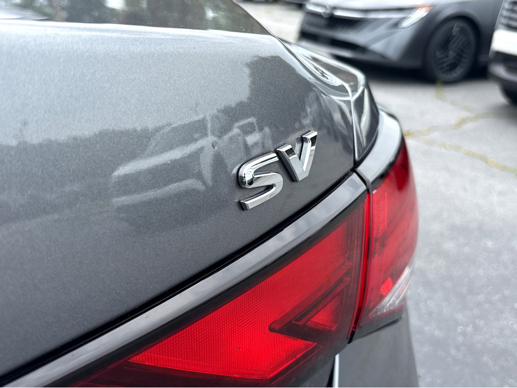 Used 2023 Nissan Sentra SV w/ SV Premium Package FWD image 28