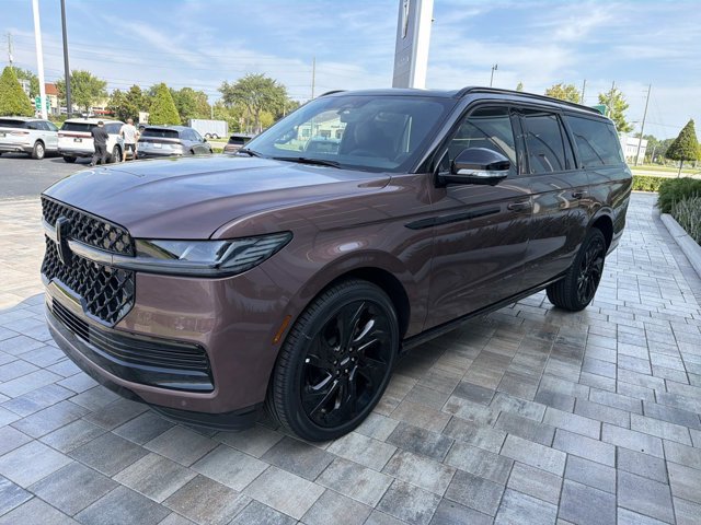 New 2027 Lincoln Navigator L Black Label AWD/4WD image 5