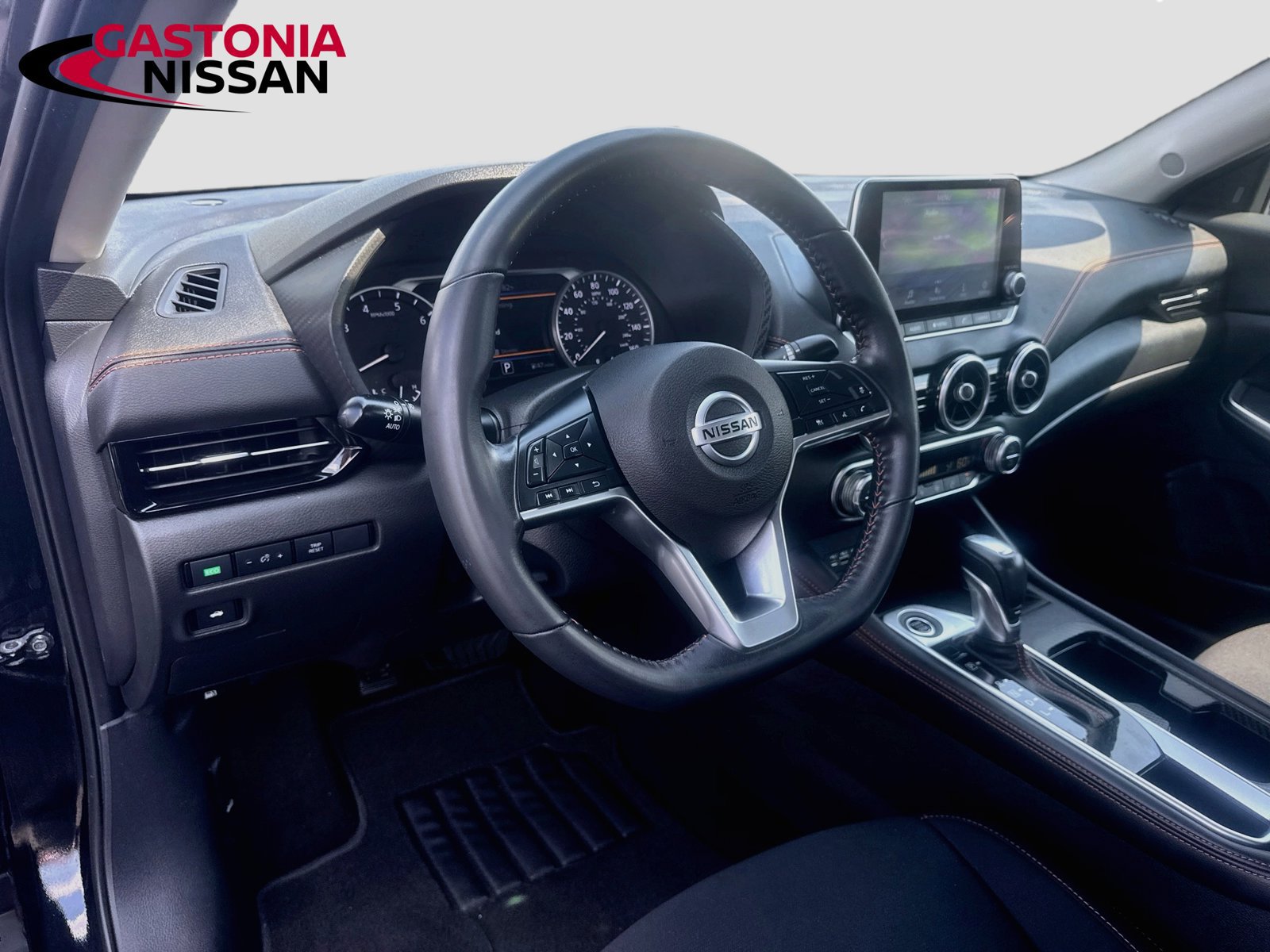 Used 2022 Nissan Sentra SR w/ Electronics Package FWD image 11
