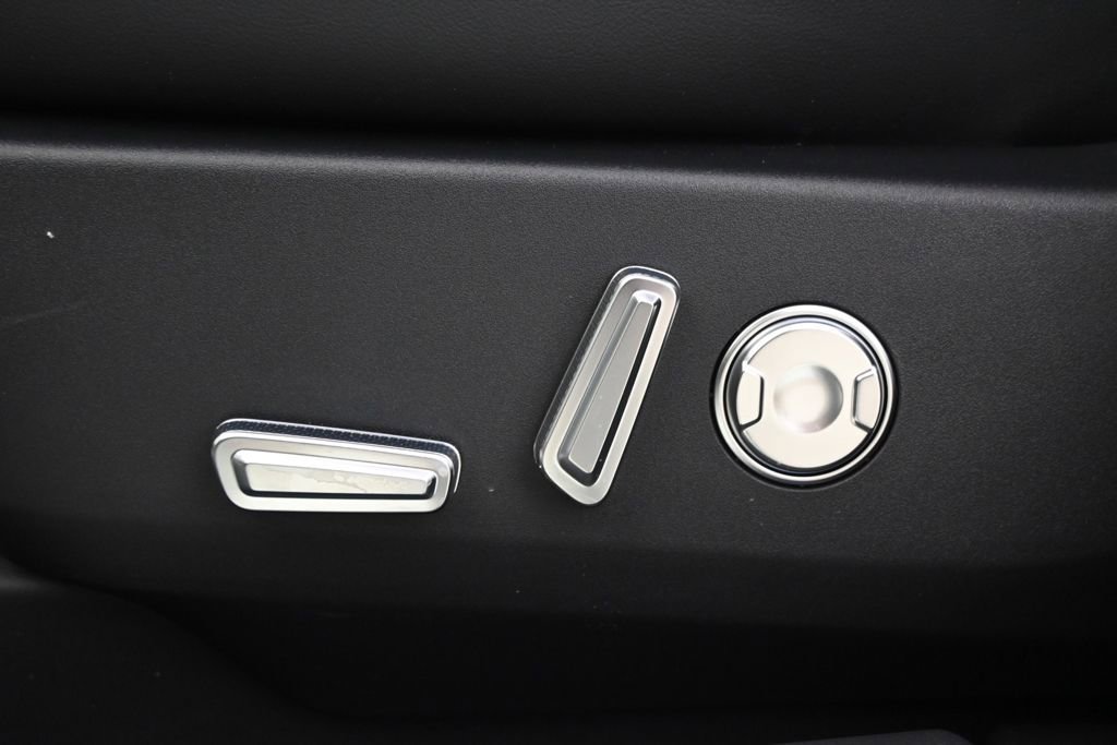 New 2026 Lincoln Nautilus Premier w/ Equipment Group 102A image 14