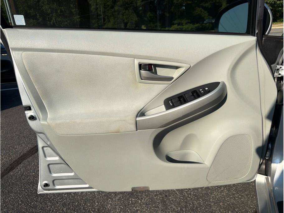 Used 2013 Toyota Prius Two FWD image 8