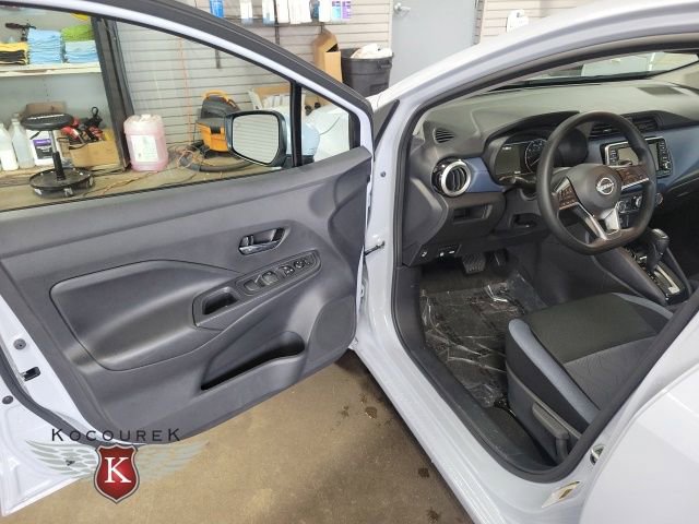 New 2025 Nissan Versa SV w/ Lighting Package FWD image 9