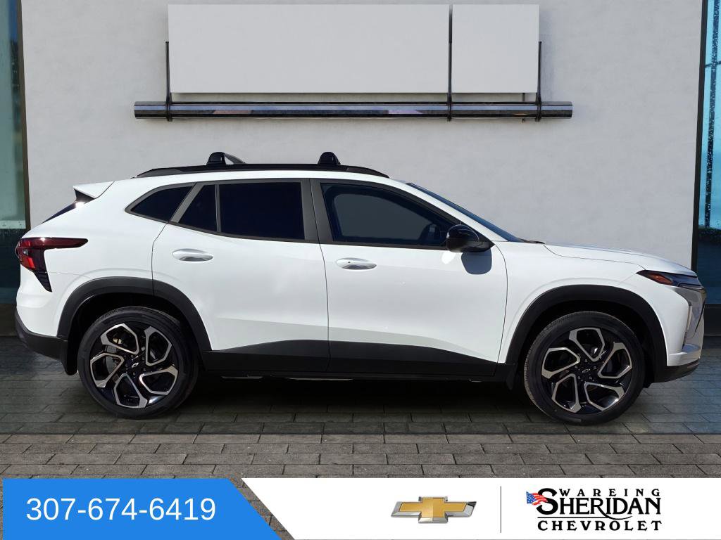 New 2026 Chevrolet Trax RS w/ Sunroof Package image 3