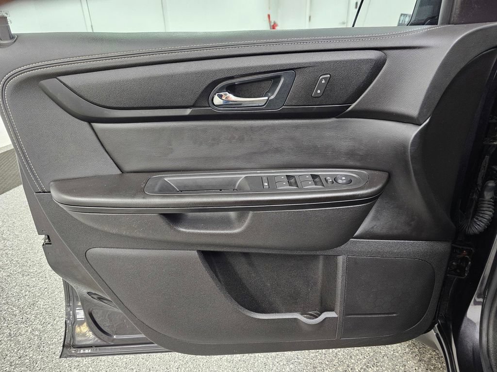 Used 2016 Chevrolet Traverse LT AWD/4WD image 13