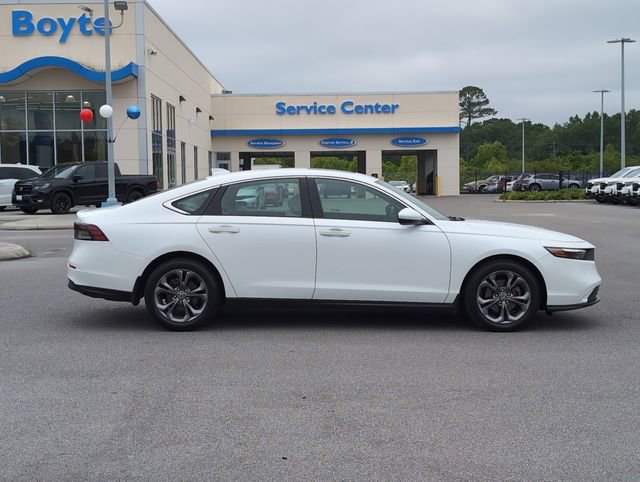 Used 2023 Honda Accord EX image 2