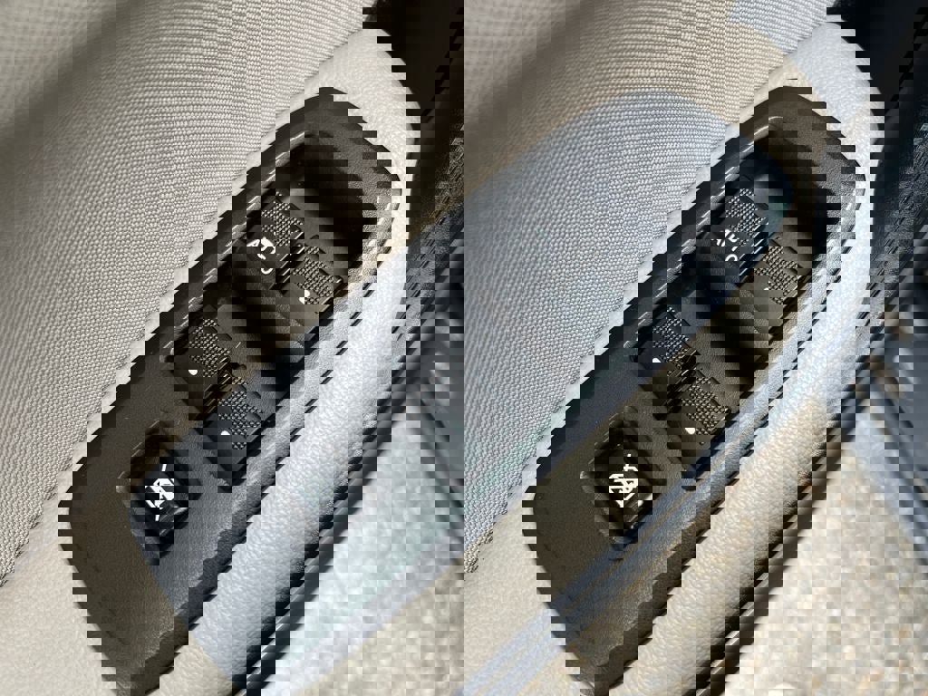 Used 2023 Ford Ranger XLT w/ Equipment Group 302A High image 12