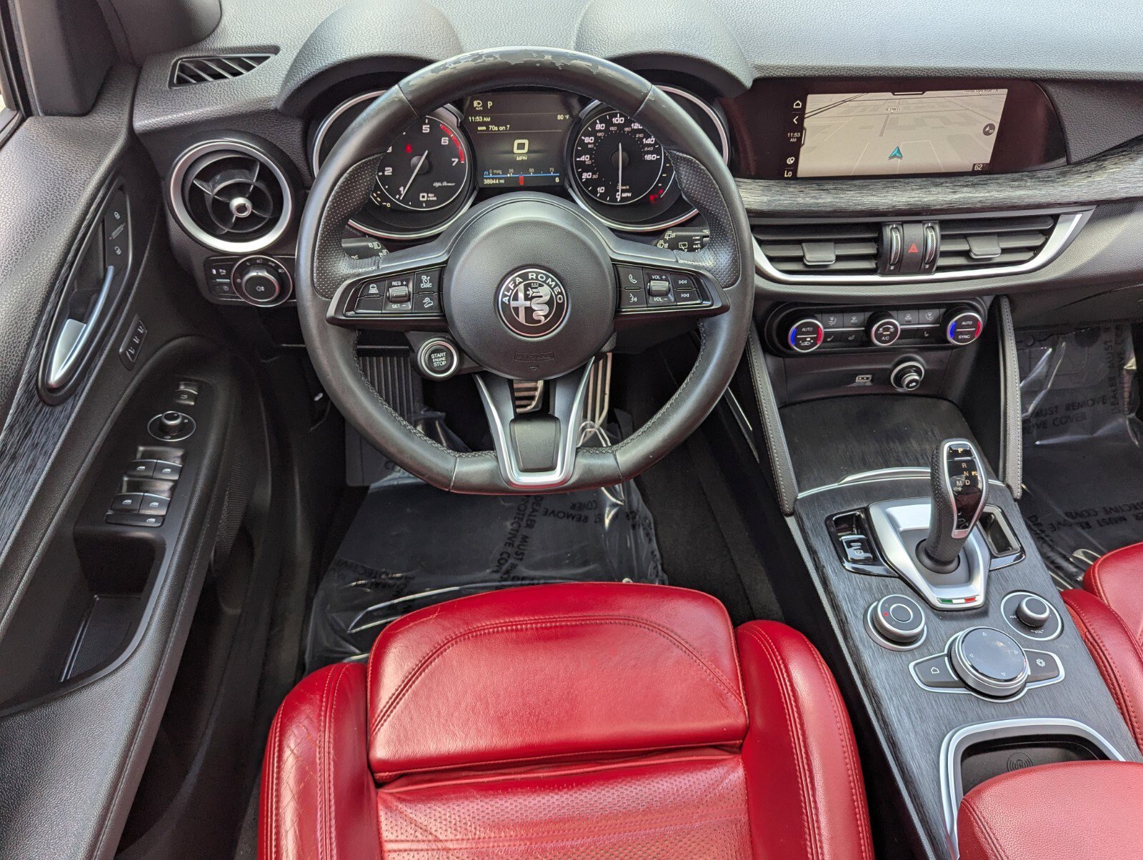 Used 2023 Alfa Romeo Stelvio Sprint RWD image 14