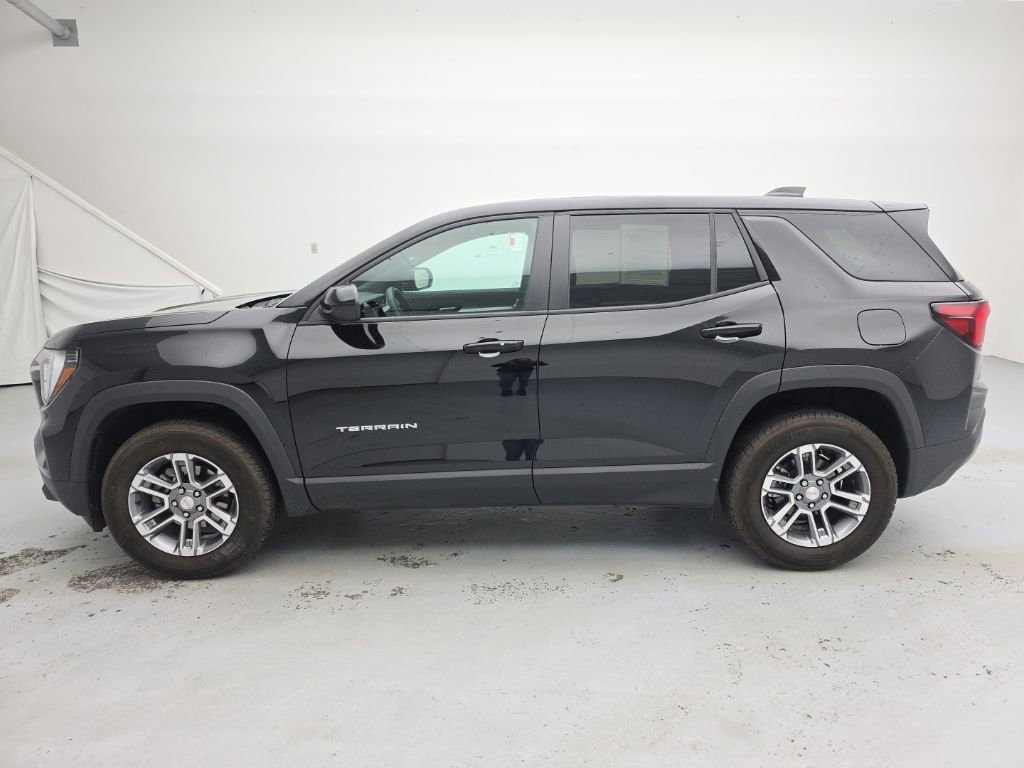 Certified 2025 GMC Terrain Elevation AWD/4WD image 8