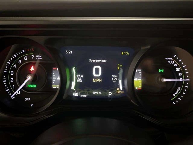 Used 2025 Jeep Wrangler Unlimited Sahara w/ Safety Group image 9