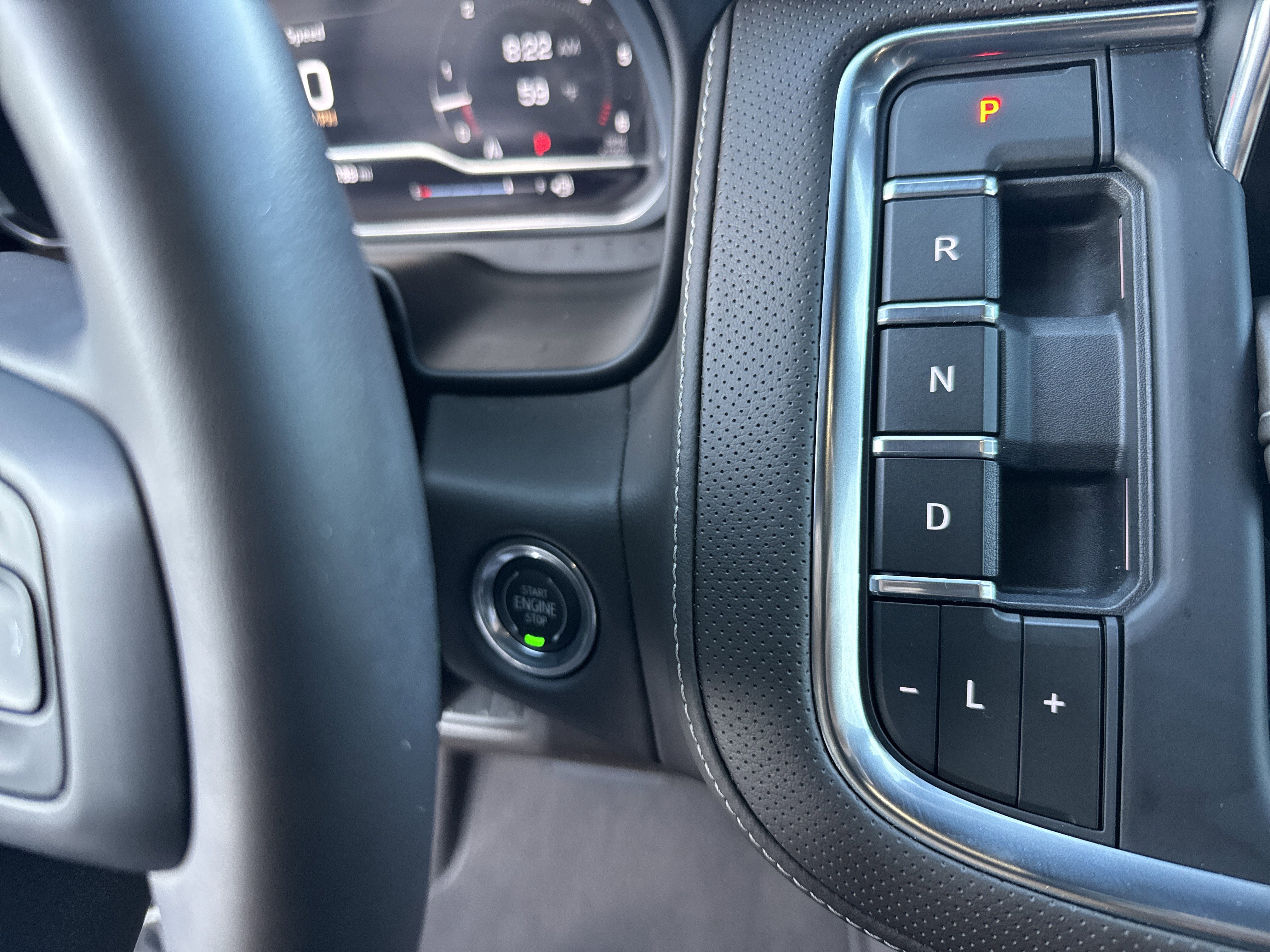 Used 2023 GMC Yukon SLT w/ SLT Premium Package RWD image 27