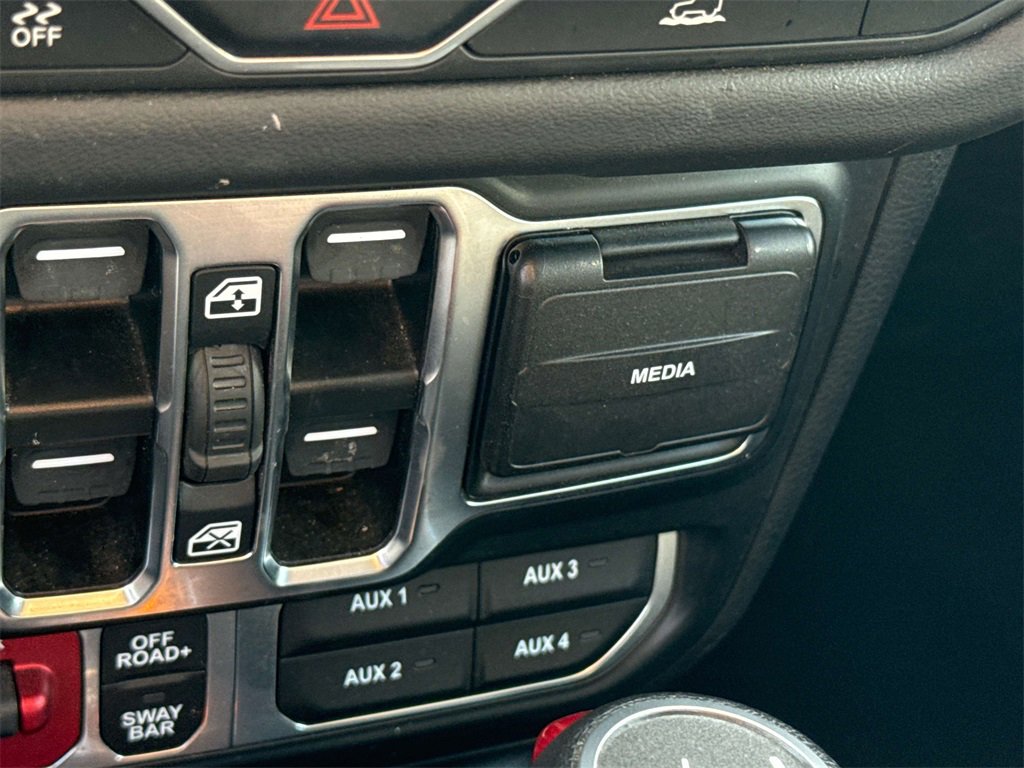 Used 2024 Jeep Wrangler Unlimited Rubicon 4xe image 39