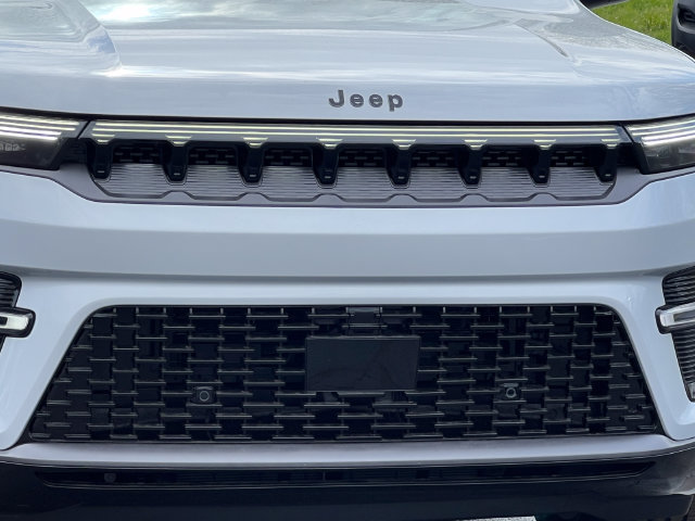 New 2026 Jeep Grand Wagoneer Limited w/ Premium Group II AWD/4WD image 49