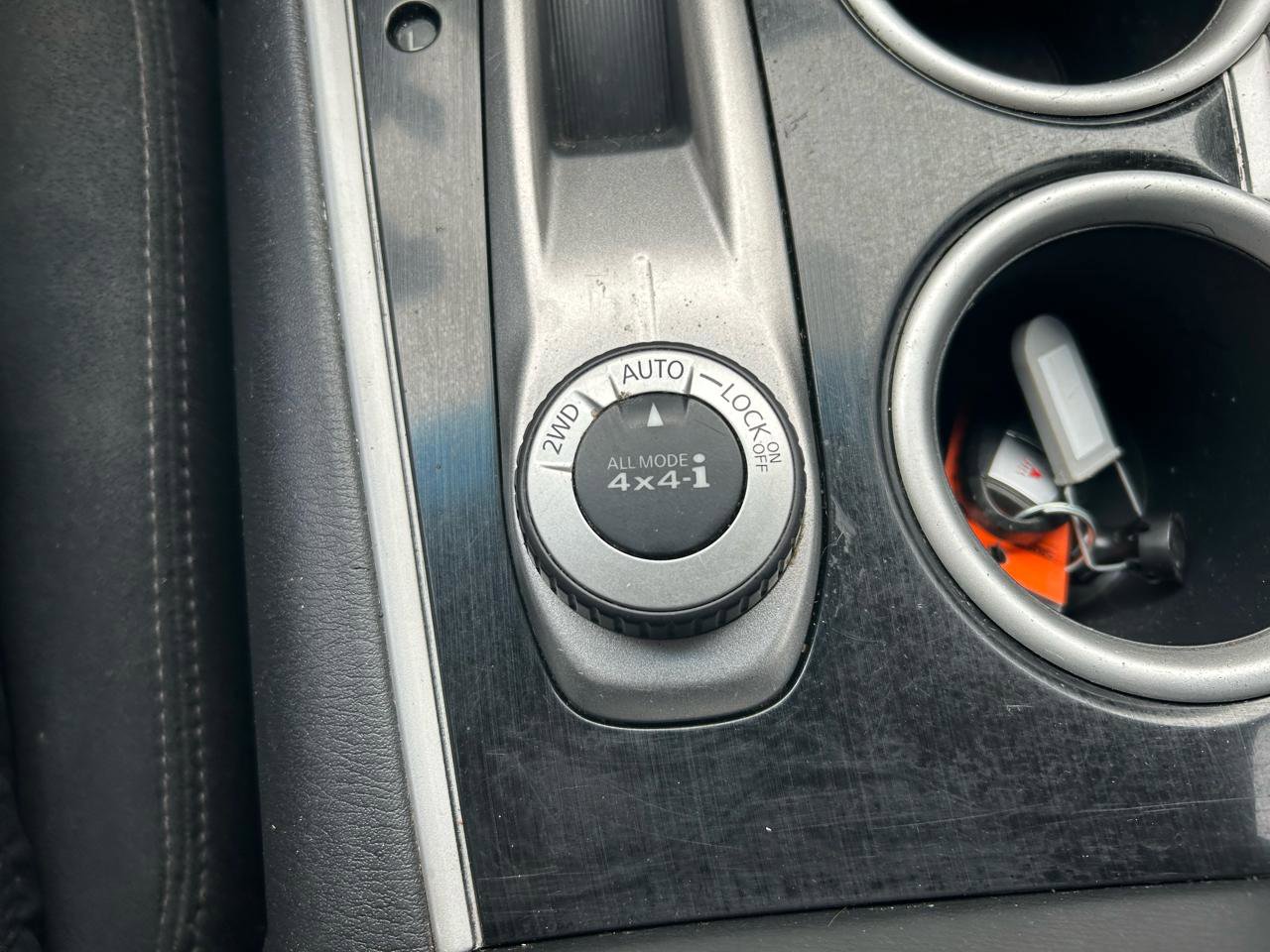 Used 2013 Nissan Pathfinder S AWD/4WD image 26