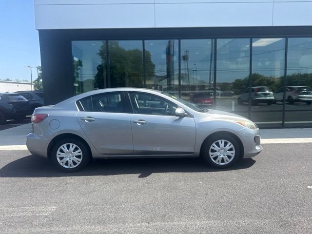 Used 2013 MAZDA MAZDA3 i Sport FWD image 2